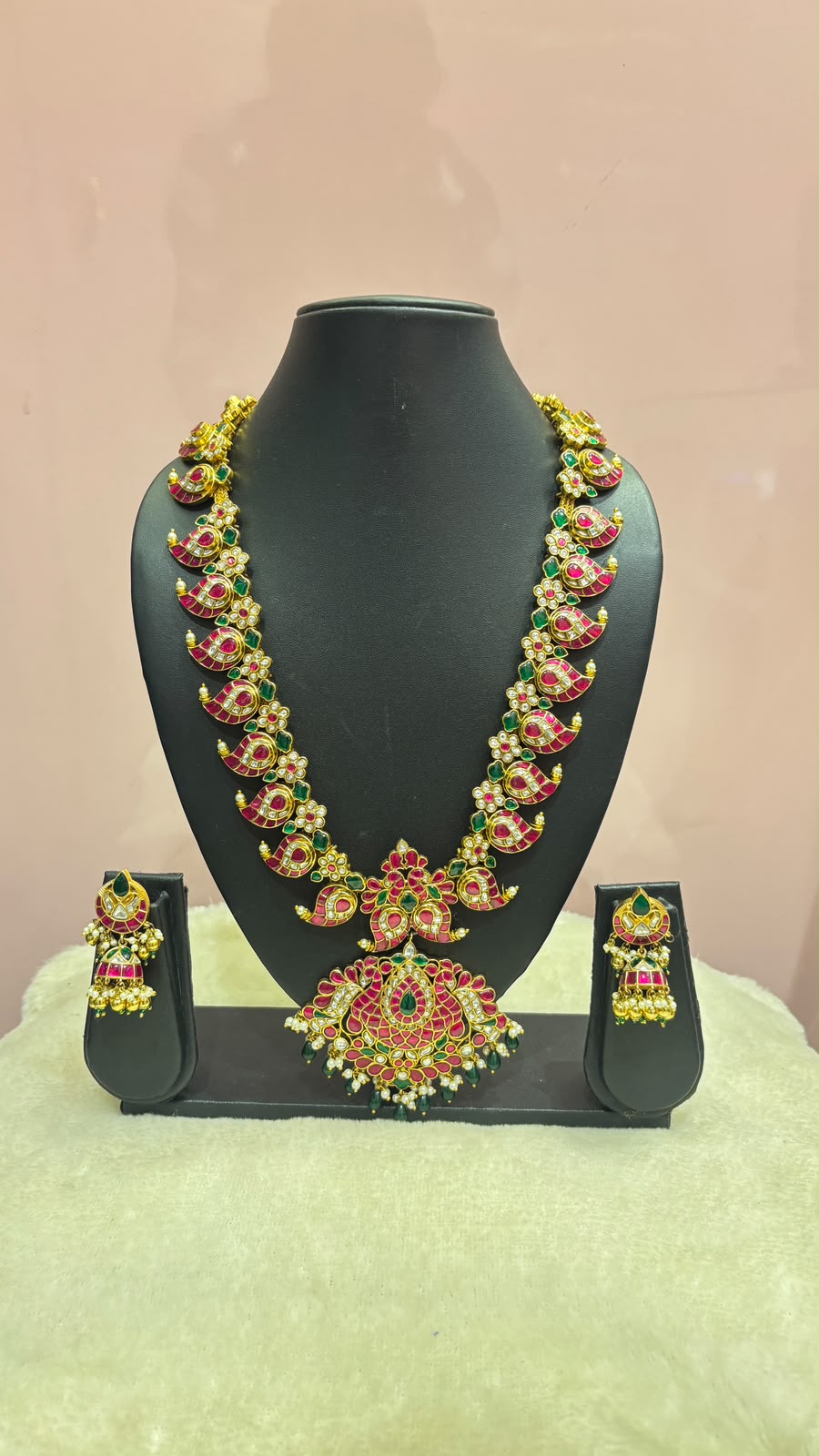 Jadau Kundan mango haram with earrings
